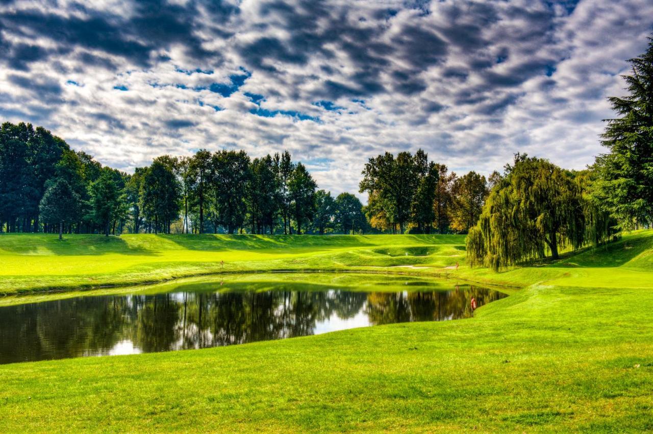 Le Robinie Golf & Resort Solbiate Olona Εξωτερικό φωτογραφία