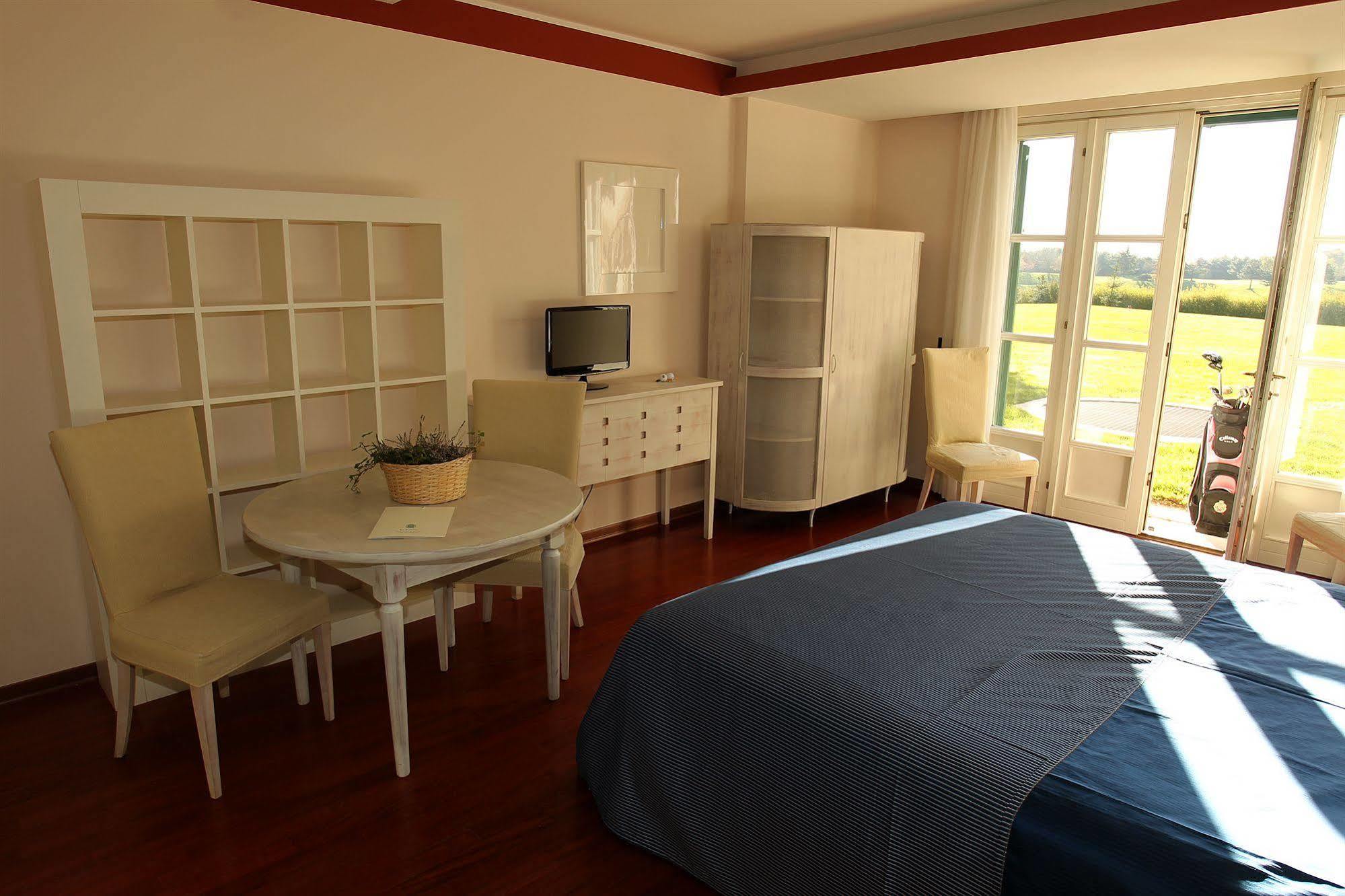 Le Robinie Golf & Resort Solbiate Olona Εξωτερικό φωτογραφία